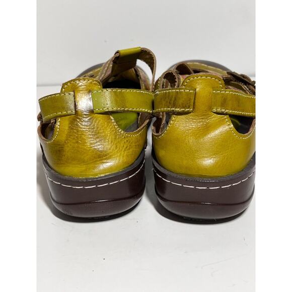 L'Artiste Spring Step NEW Green/Red Shooting Star Hugo Shoe Sandal 39 EU 8.5 US - Picture 4 of 5